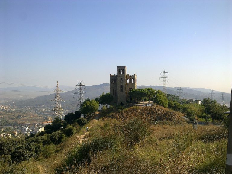 TORREBARO PHOTO BY Deosringas WIKIPEDIA Castillo de Torre Baró 3 TORREBARO PHOTO BY Deosringas WIKIPEDIA 768x576