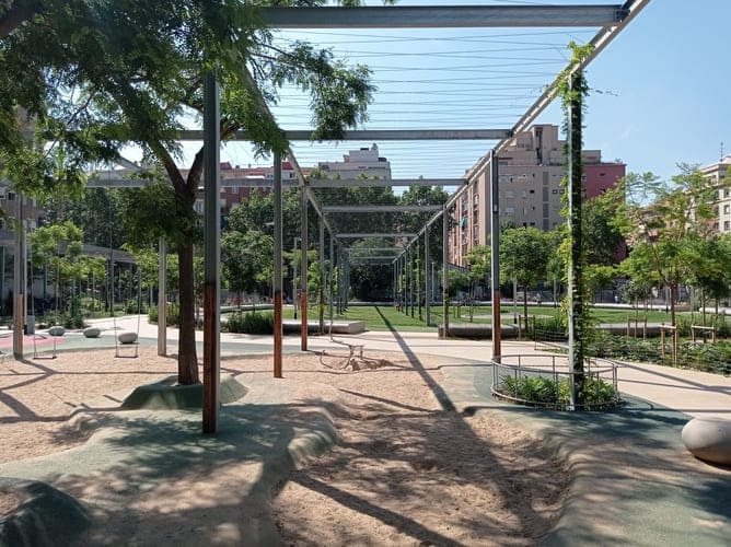 Parc Colonia Castells foto por Canaan WIKIPEDIA 1